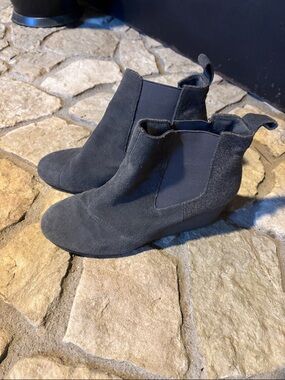 Toms Black Suede Wedge Chelsea Booties